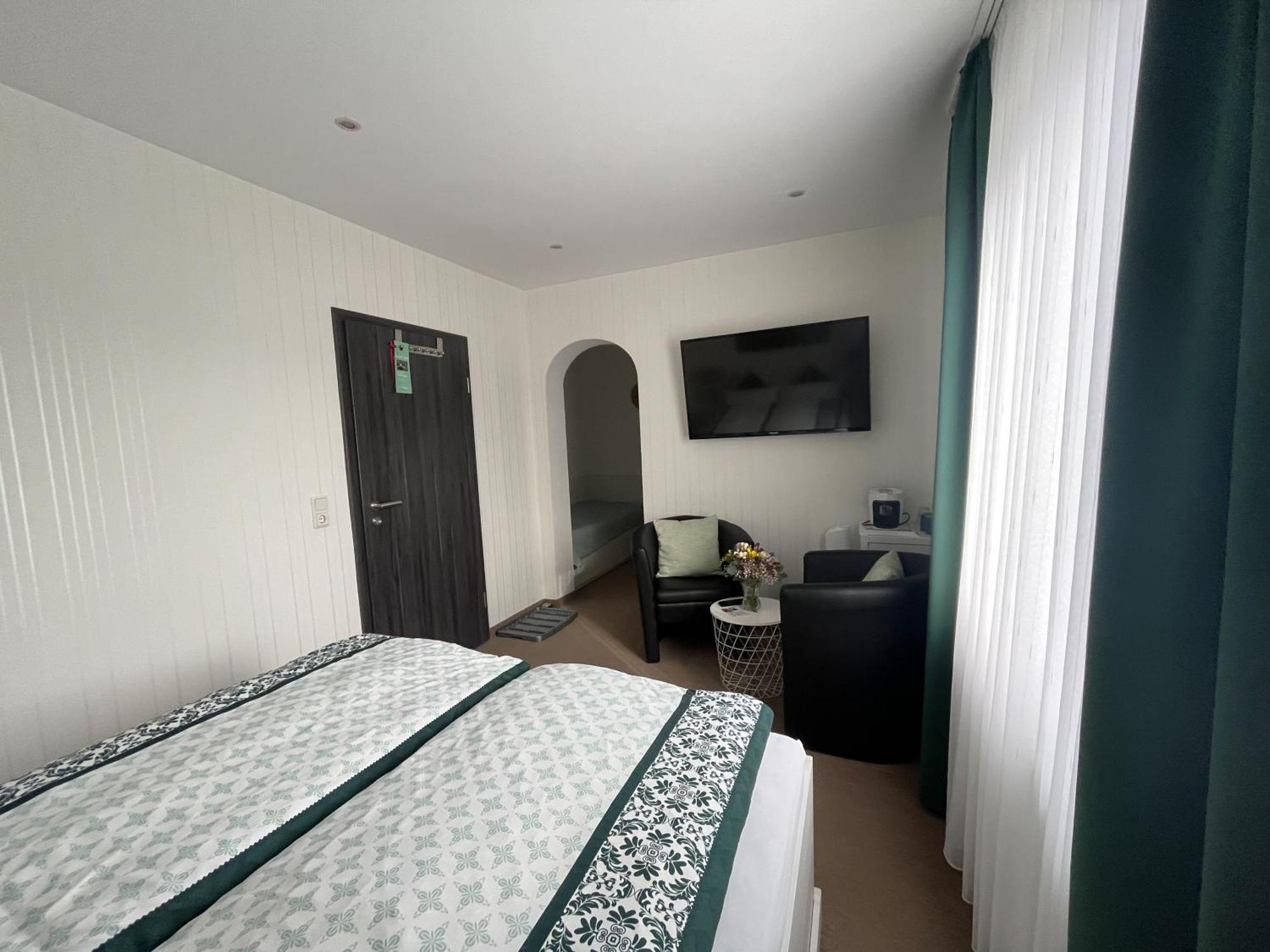 Hotel Pension Haus Talblick Edersee Hemfurth-Edersee Ngoại thất bức ảnh